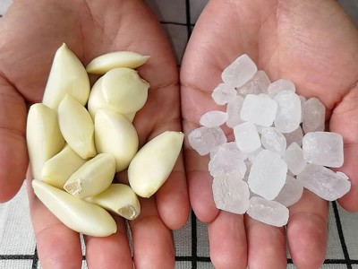 大蒜冰糖水止咳化痰的做法