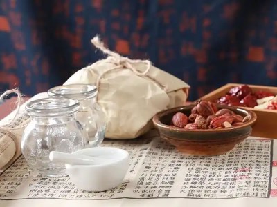 我用耳穴壓豆法治愈許多便秘患者